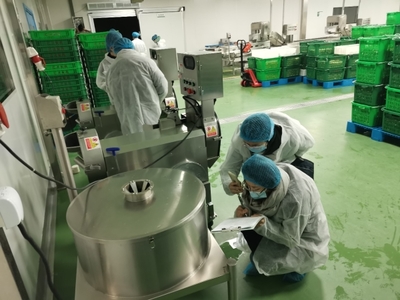 盐城市审计局 图片视频 建湖审计:关注中央大厨房食品安全 推动配餐管理规范